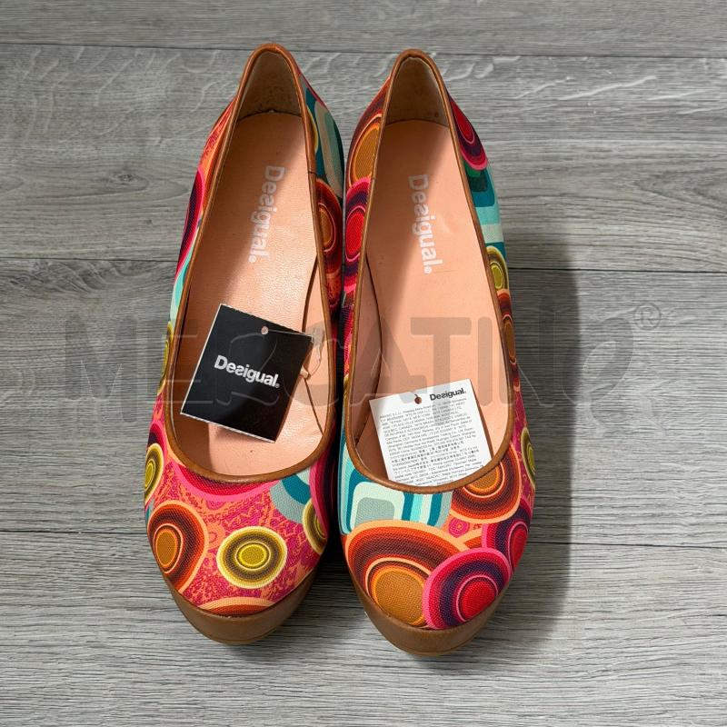 DECOLLETE DESIGUAL COLOR | Mercatino dell'Usato Casoria 1