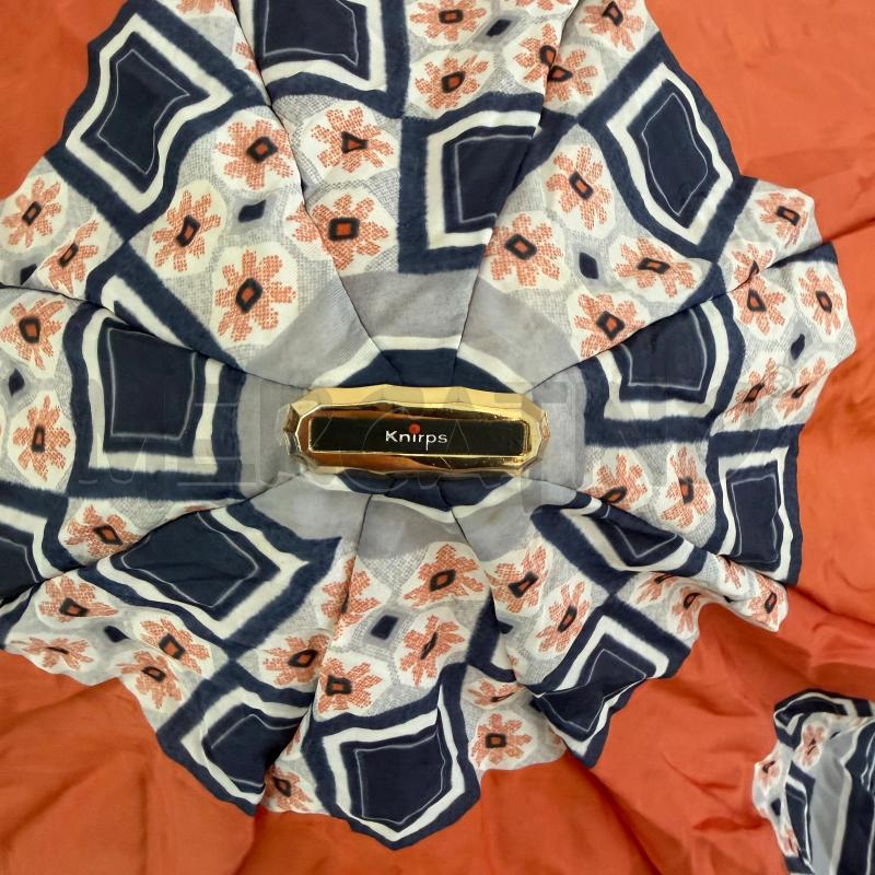 OMBRELLINO PIEGHEVOLE VINTAGE | Mercatino dell'Usato Casoria 3