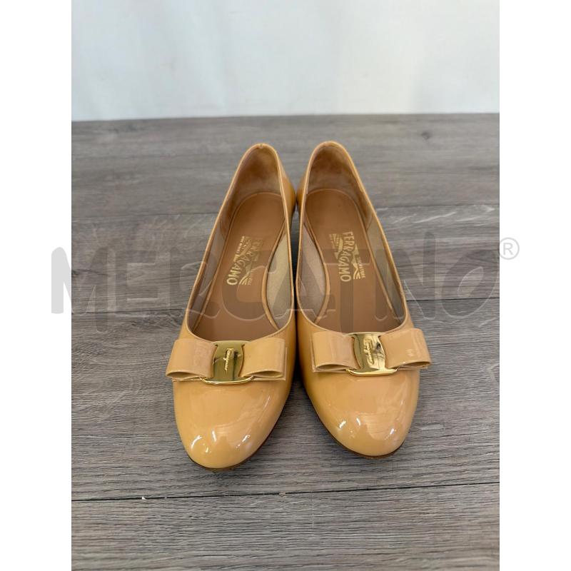 SCARPE DONNA FERRAGAMO LUCIDO BEIGE | Mercatino dell'Usato Casoria 2
