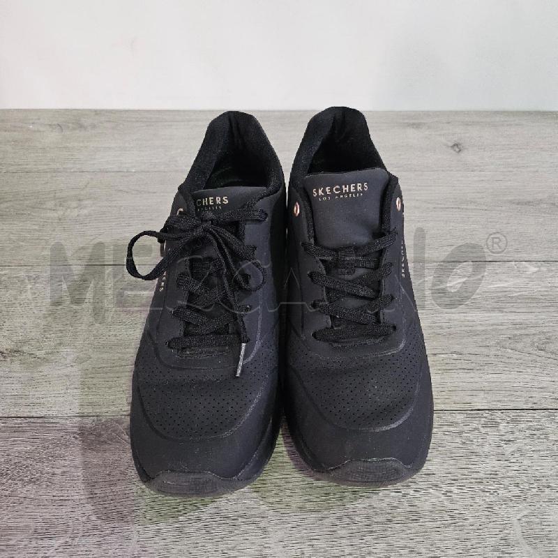 SCARPE DONNA SSKECHERS NERO | Mercatino dell'Usato Casoria 1