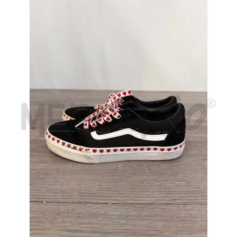 SCARPE DONNA VANS NERO CUORI | Mercatino dell'Usato Casoria 3