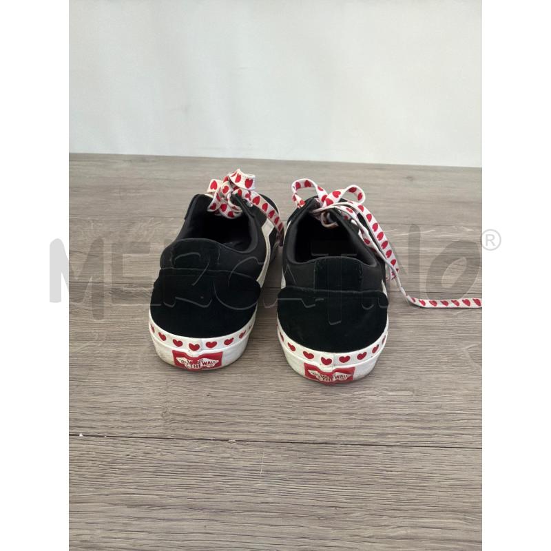 SCARPE DONNA VANS NERO CUORI | Mercatino dell'Usato Casoria 4