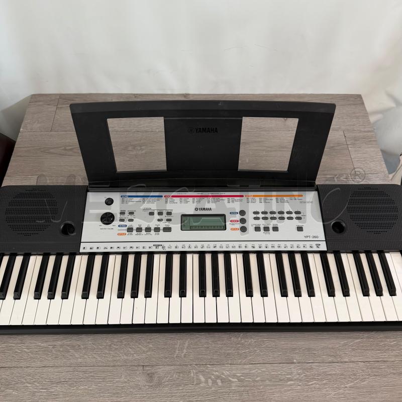TASTIERA MUSICALE YAMAHA | Mercatino dell'Usato Casoria 5