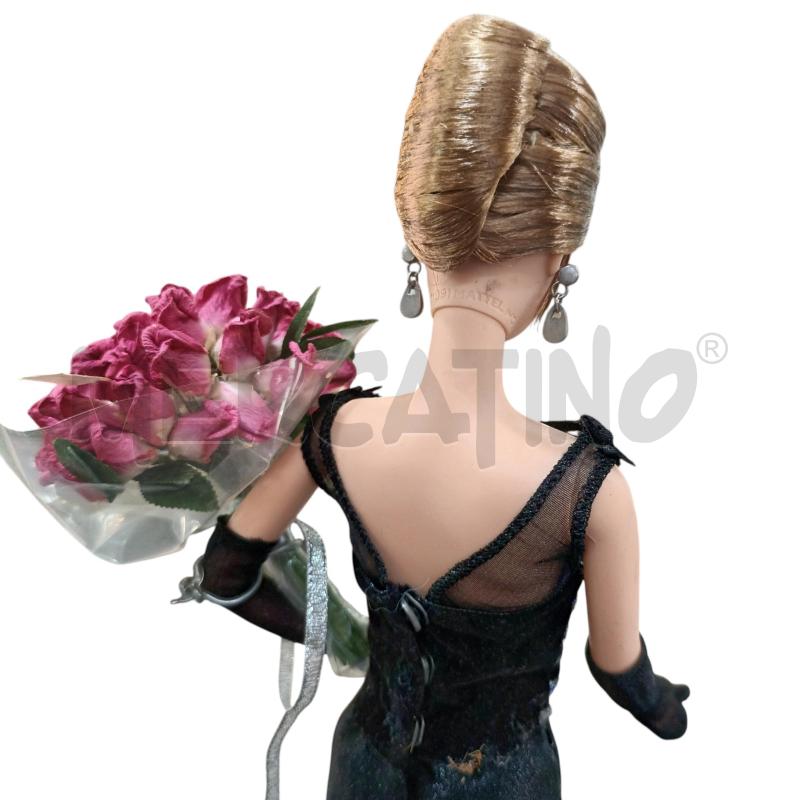 BARBIE COLLECTIBLES CELEBRATING 410 YEARS ABITO NERO CON FIORI | Mercatino dell'Usato Napoli 4
