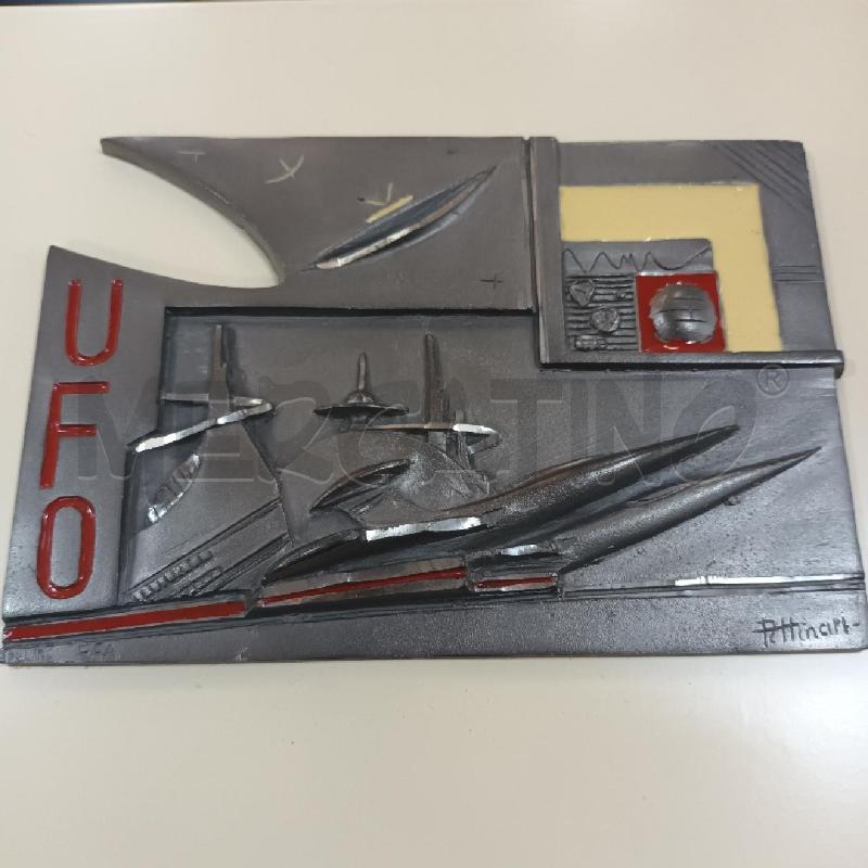 BASSORILIEVO SCULTURA UFO | Mercatino dell'Usato Napoli 5