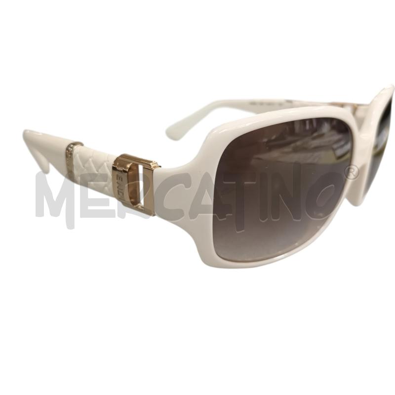 OCCHIALI DONNA FENDI BIANCI LENTI SCURE | Mercatino dell'Usato Napoli 2