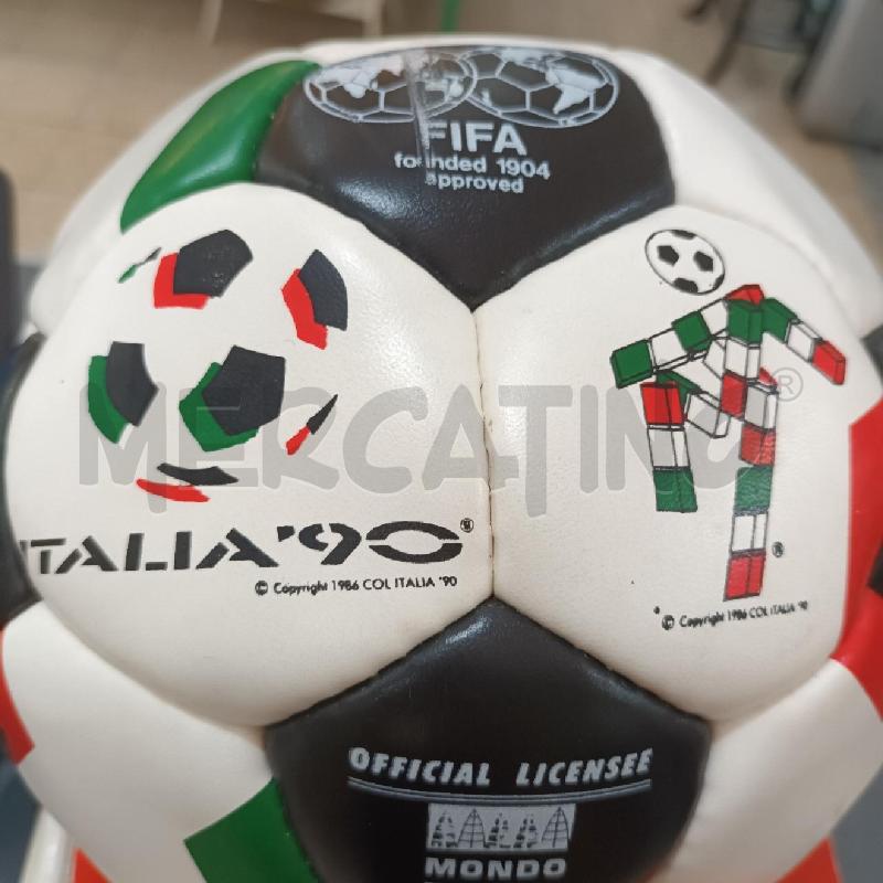 PALLONE CALCIO MONDIALI ITALIA 90 MONDO OLIVETTI | Mercatino dell'Usato Napoli 5