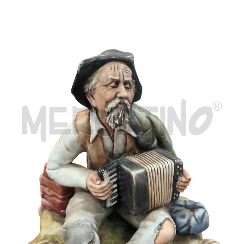 STATUA UOMO CON FISARMONICA | Mercatino dell'Usato Napoli 4