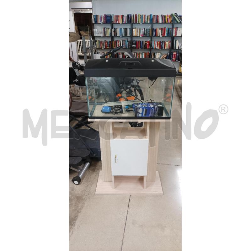 ACQUARIO CON MOBILETTO BEIGE | Mercatino dell'Usato Acerra 1