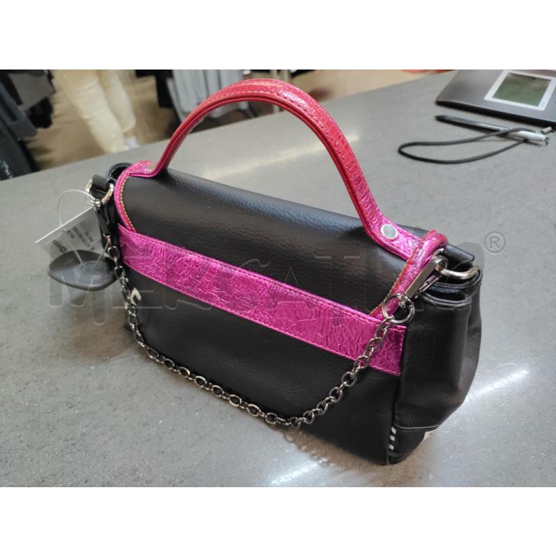 BORSA DONNA GAELLE NERO FUXIA | Mercatino dell'Usato Acerra 2