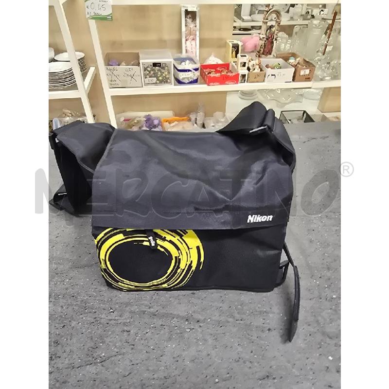 BORSA NERA NIKON | Mercatino dell'Usato Acerra 1