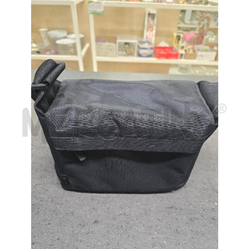 BORSA NERA NIKON | Mercatino dell'Usato Acerra 3