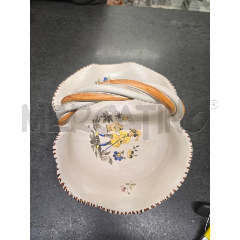 CENTROTAVOLA BIANCA MANICO FIGURA PERSONA | Mercatino dell'Usato Acerra 1