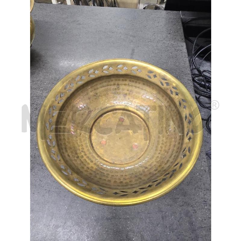 CENTROTAVOLA DORATO FORATO 25X25 | Mercatino dell'Usato Acerra 1