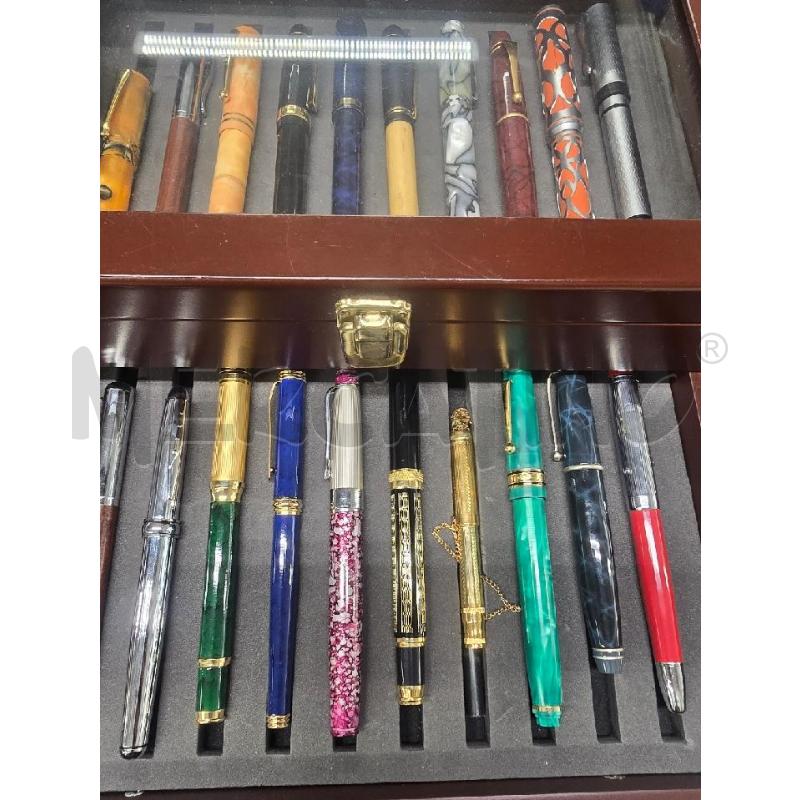 COLLEZIONE PENNE STILOGRAFICHE CON COFANETTO | Mercatino dell'Usato Acerra 3