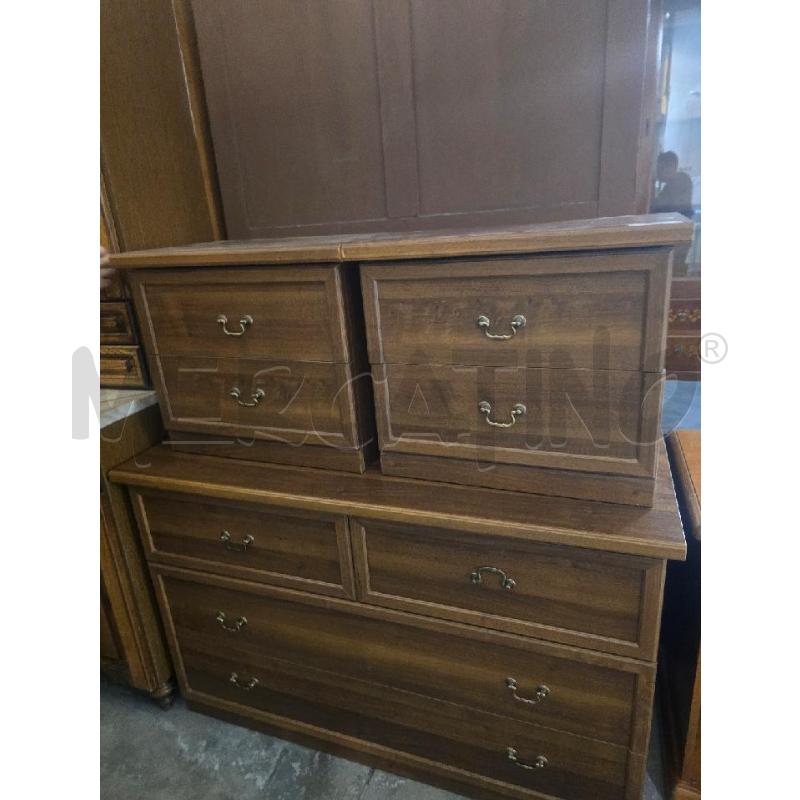 COMO'+COMODINI LEGNO SCURO | Mercatino dell'Usato Acerra 1
