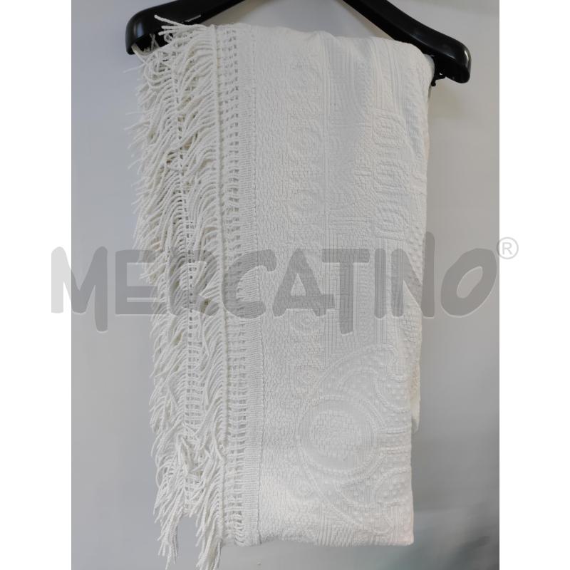 COPRI LETTO BIANCO CON FRANGIE | Mercatino dell'Usato Acerra 2