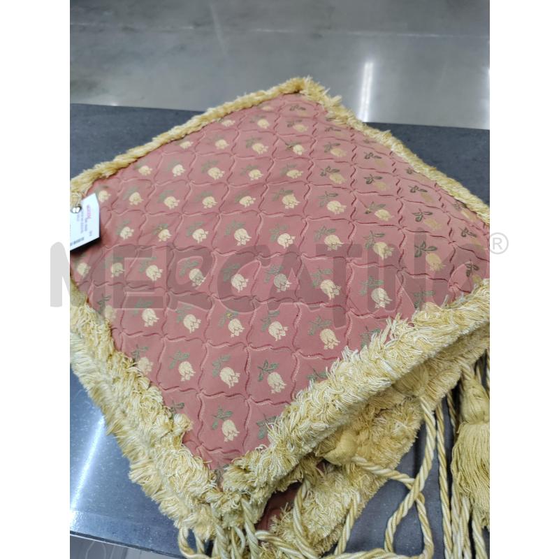 CUSCINI SAN LEUCIO ROSA GIALLO | Mercatino dell'Usato Acerra 1