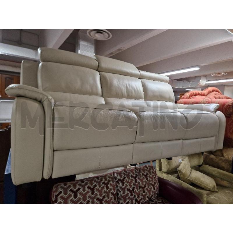 DIVANO BEIGE POLTRONE SOFA ELETTRONICA | Mercatino dell'Usato Acerra 1