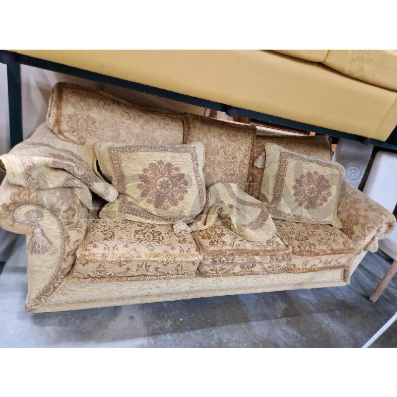 DIVANO LETTO BEIGE DORATO  | Mercatino dell'Usato Acerra 1