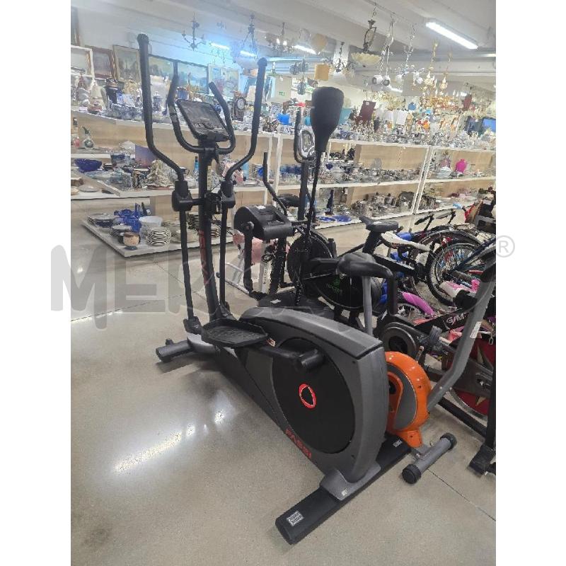 ELLITTICA NERA FC 700 FASSI | Mercatino dell'Usato Acerra 1