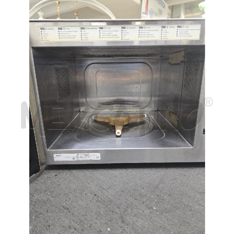 FORNO MICROONDE BIANCO WHIRPOOL | Mercatino dell'Usato Acerra 2