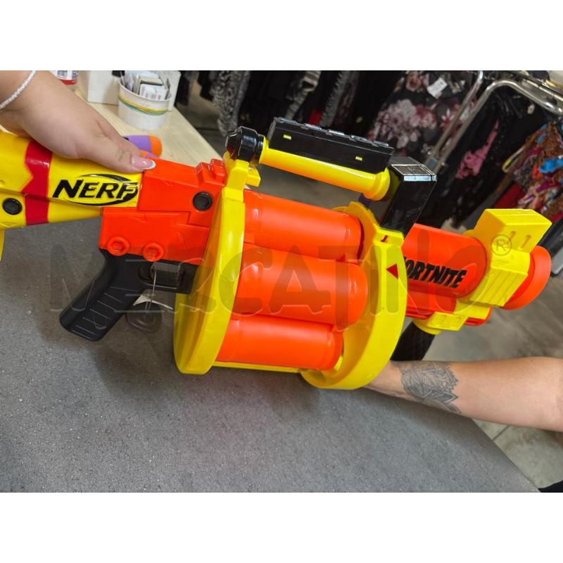 GIOCATTOLO PISTOLA FORTNITE GIALLO ARANCIONE | Mercatino dell'Usato Acerra 1