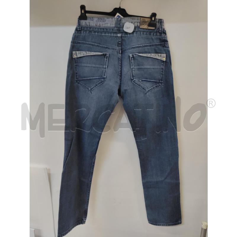 JEANS UOMO DESIGUAL LAVAGGIO SCURO BORDINO CON SCRITTE | Mercatino dell'Usato Acerra 2