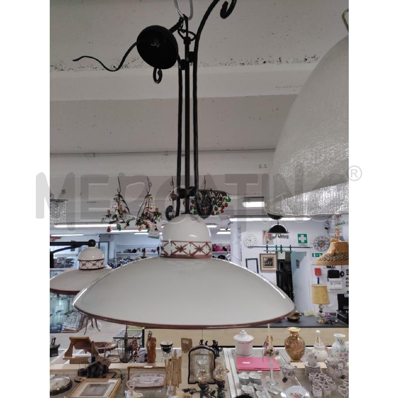 LAMPADARIO UNA LUCE BIANCO MARRONE | Mercatino dell'Usato Acerra 1