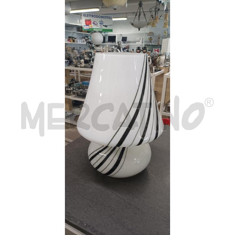 LAMPADA BIANCO STRISCE NEREGRIGIO | Mercatino dell'Usato Acerra 1