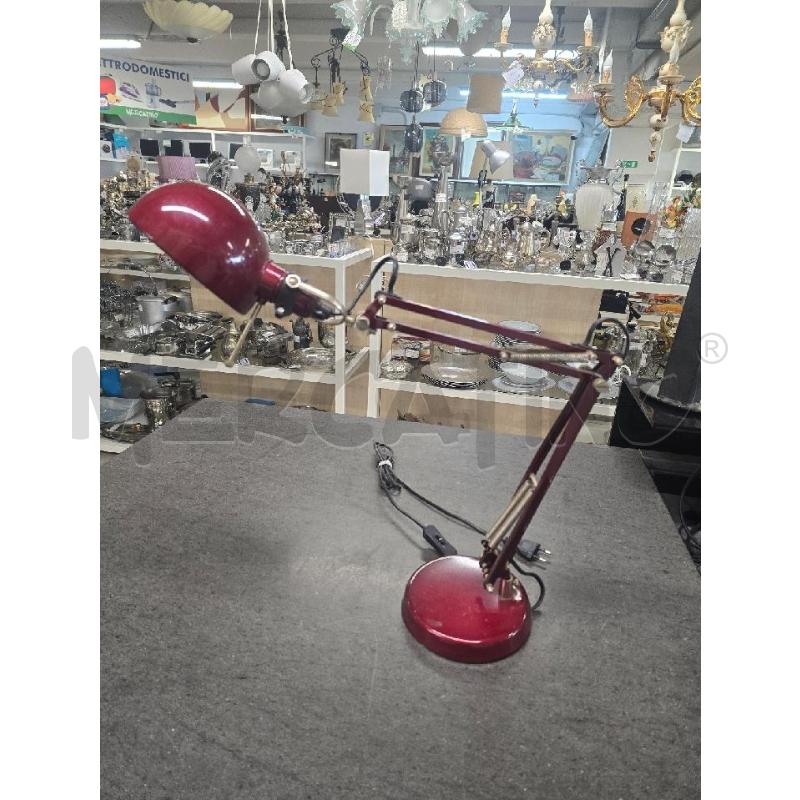 LAMPADA DA SCRIVANIA ROSSA | Mercatino dell'Usato Acerra 1