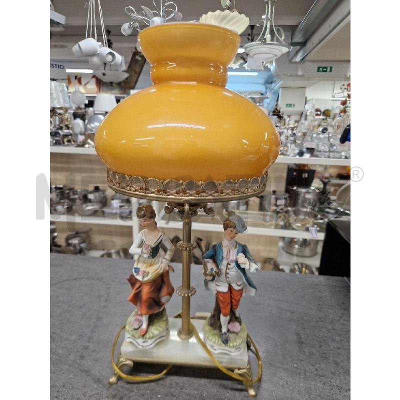 LAMPADA GIALLO DUE NOBILI | Mercatino dell'Usato Acerra 1