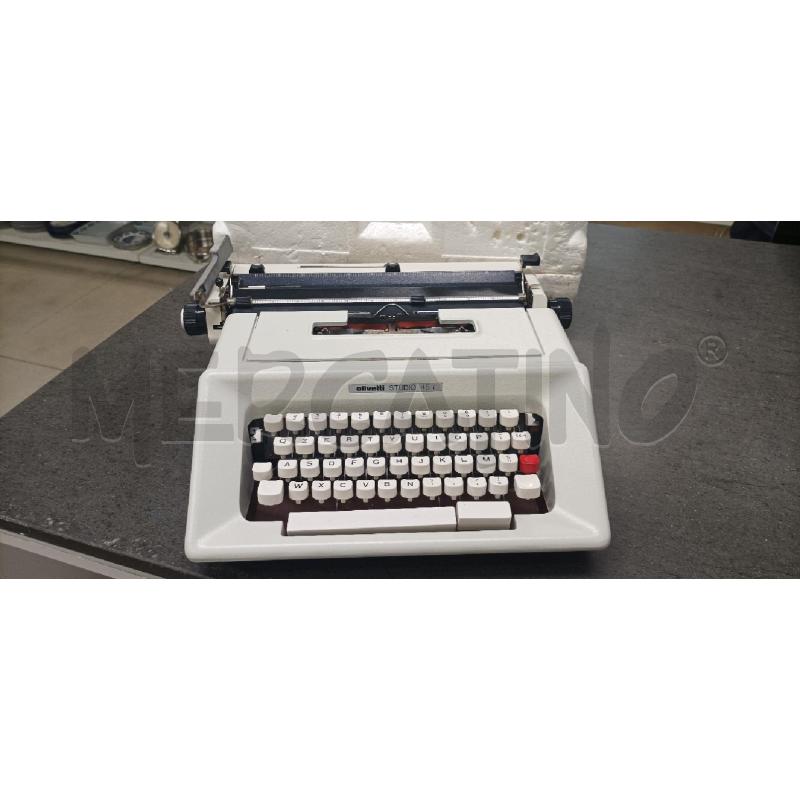 MACCHINA DA SCRIVERE OLIVETTI 45 I | Mercatino dell'Usato Acerra 1