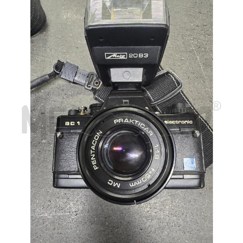 MACCHINA FOTOGRAFICA PRAKTICA CON FLASH | Mercatino dell'Usato Acerra 3