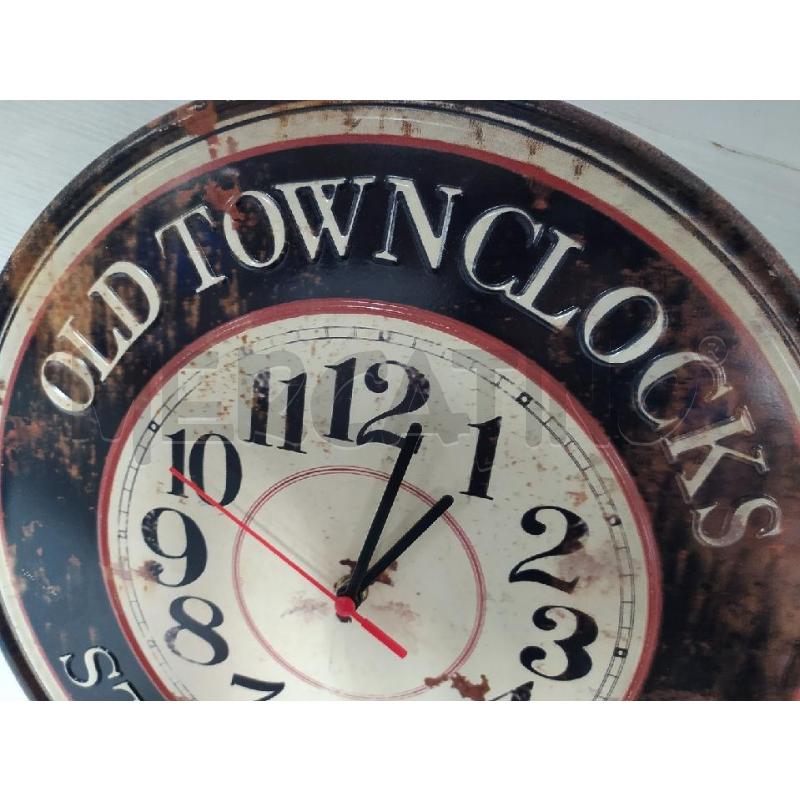 OROLOGIO TONDO MARRONE BEIGE SCRITTA OLD TOWN CLOCKS STANDARD TIME | Mercatino dell'Usato Acerra 2