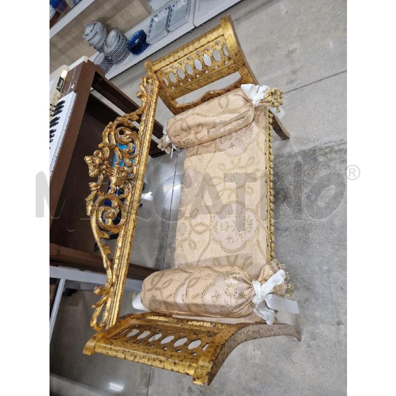 PANCHINA PICCOLA DORATA STOFFA MARRONE | Mercatino dell'Usato Acerra 1