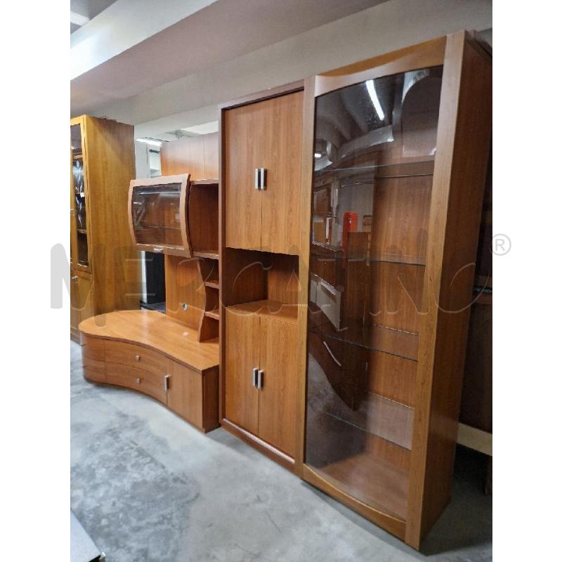 PARETE ATTREZZATA LEGNO CURVO | Mercatino dell'Usato Acerra 1