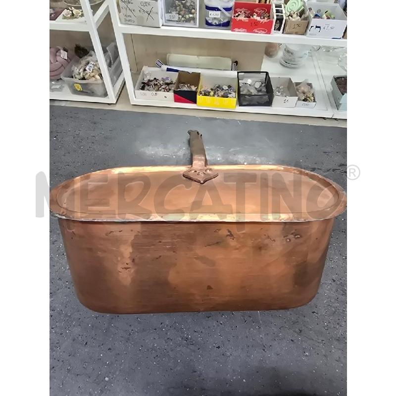 PENTOLA RAMATA CON COPERCHIO MANICI | Mercatino dell'Usato Acerra 1