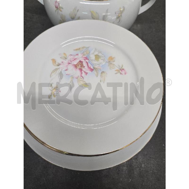 PIATTI PZ. 12 + ZUPPIERA BIANCO DEC. FIORI ROSA | Mercatino dell'Usato Acerra 2