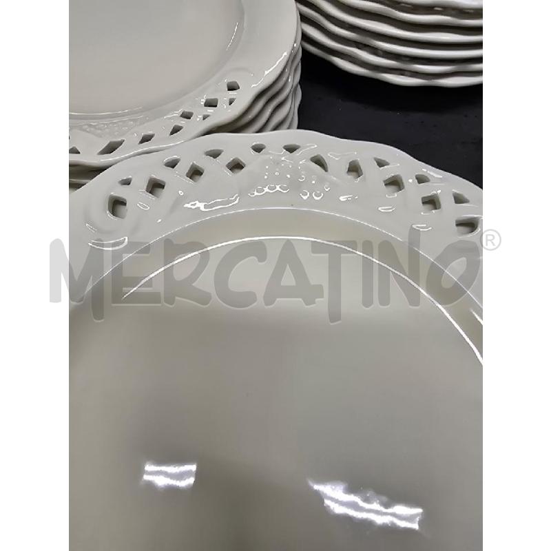PIATTI PZ. 18 BIANCHI FORATO UVA | Mercatino dell'Usato Acerra 2