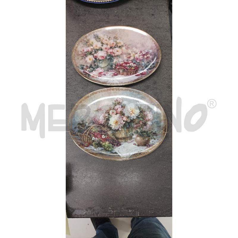 PIATTI PZ. 2 DECORATIVI FIORI + FRUTTA | Mercatino dell'Usato Acerra 1