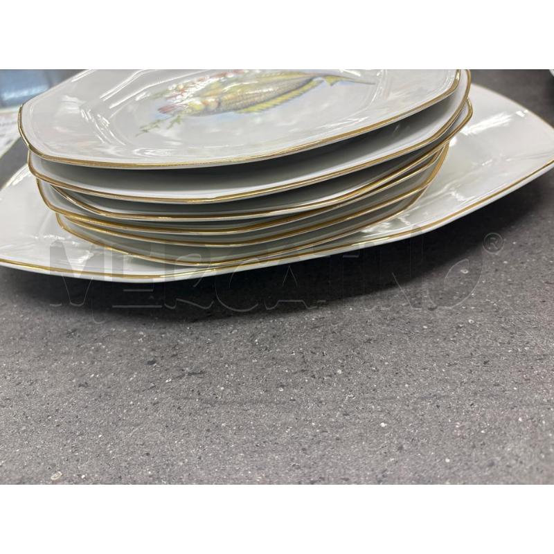 PIATTI PZ. 6+VASSOIO BIANCO DORATO FIGURA PESCE | Mercatino dell'Usato Acerra 2