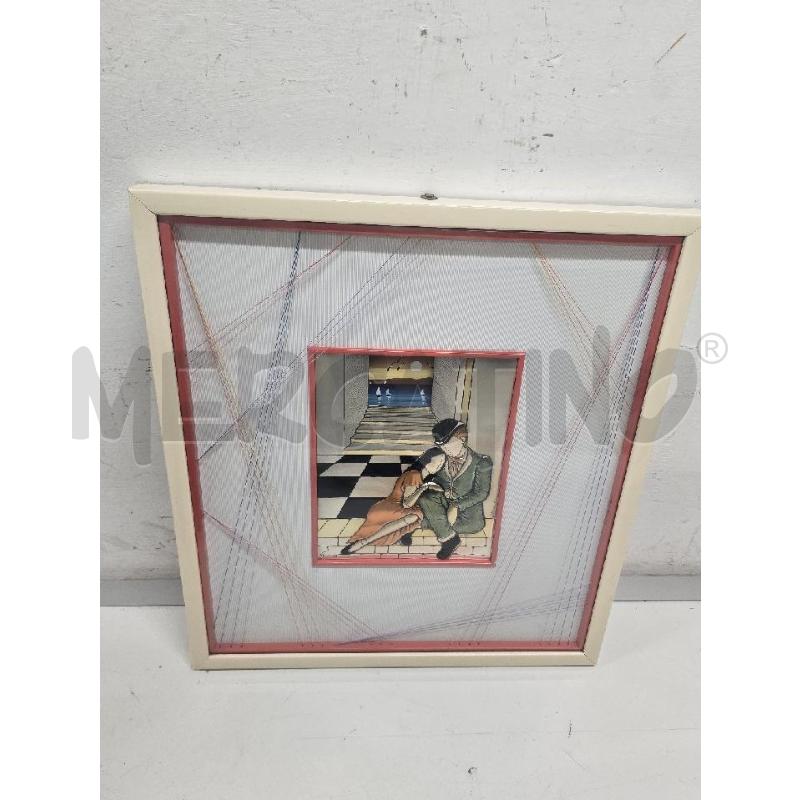 QUADRO CORNICE BIANCA FIGURA DUE PERSONE B5X56 | Mercatino dell'Usato Acerra 1