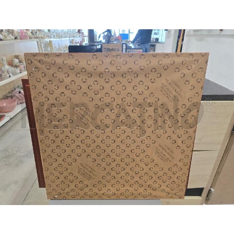 QUADRO MARRONE BIANCO BOTTIGLIA GIALLO 60/60 | Mercatino dell'Usato Acerra 3
