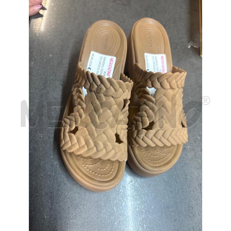 SANDALI DONNA CON TACCO CROCS MARRONE | Mercatino dell'Usato Acerra 1