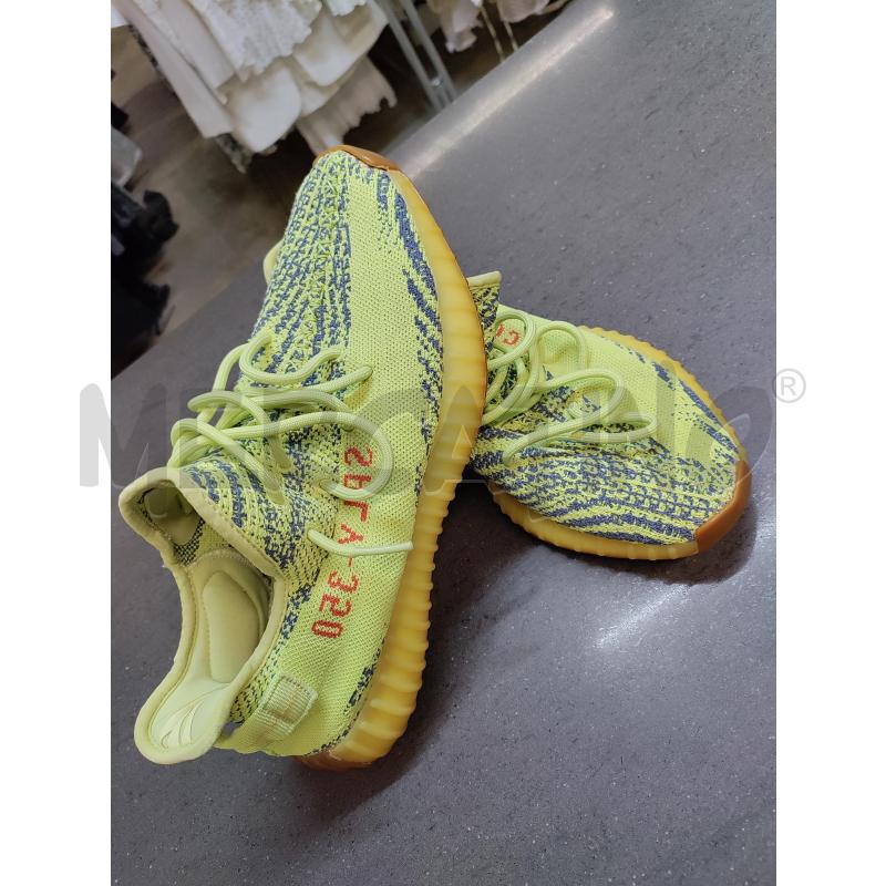 SCARPE ADIDAS YEEZY GIALLO | Mercatino dell'Usato Acerra 3
