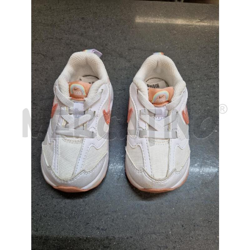 SCARPE BAMBINA BIANCO ROSA NIKE | Mercatino dell'Usato Acerra 1