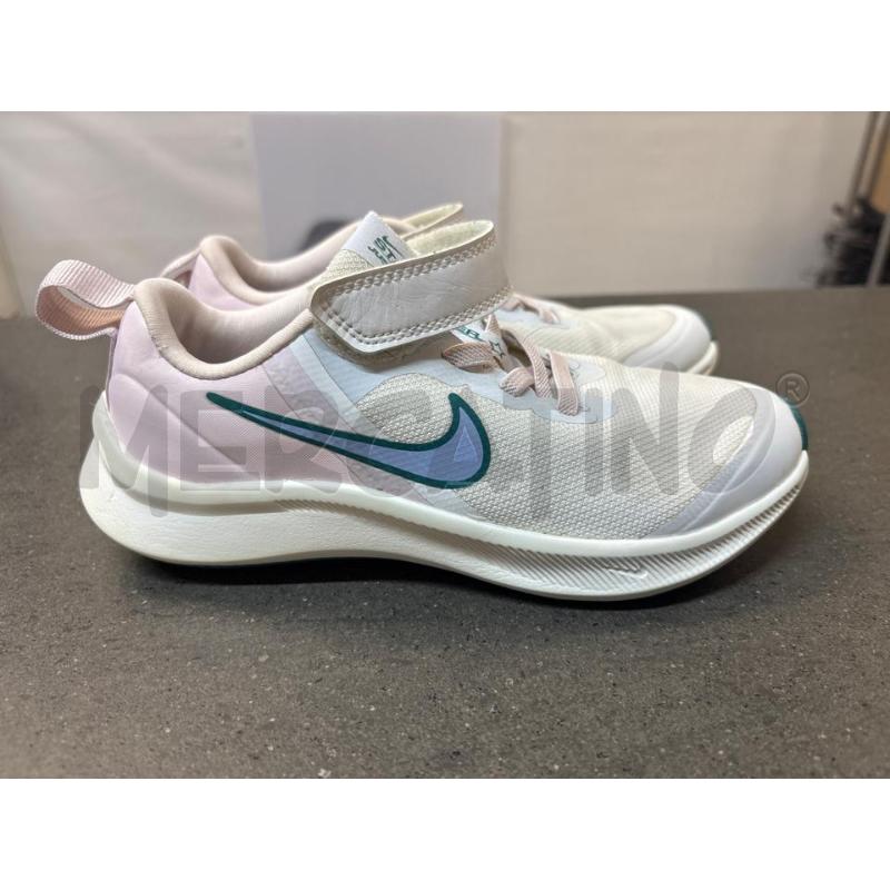 SCARPE BAMBINA NIKE BIANCO ROSA VIOLA | Mercatino dell'Usato Acerra 2