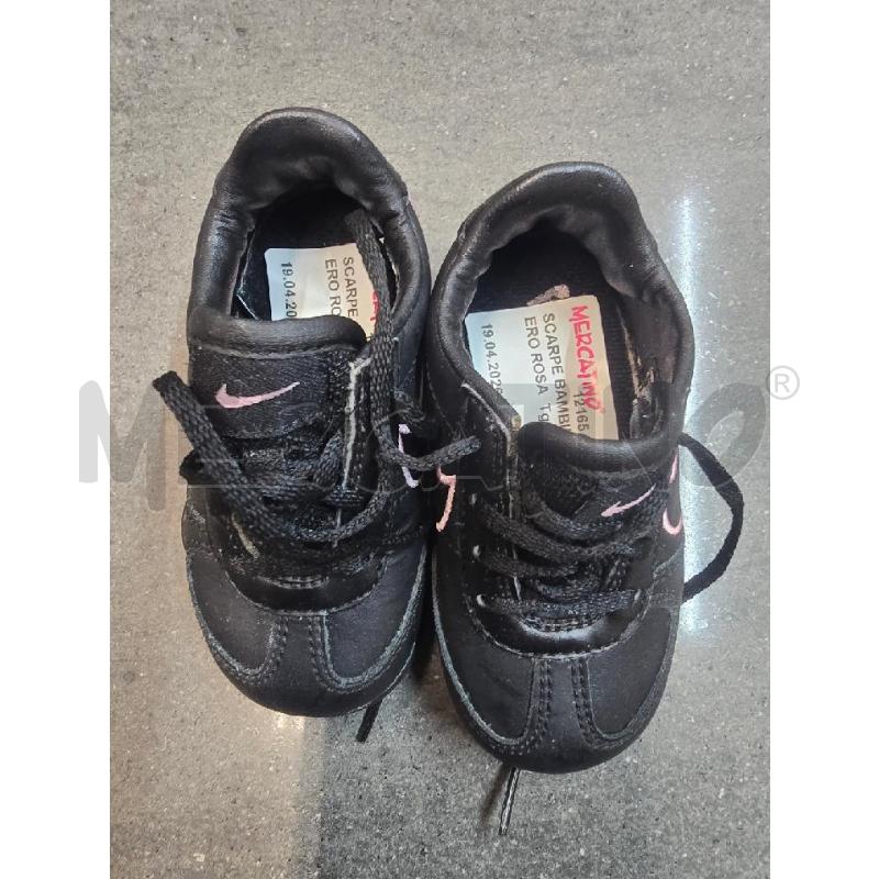 SCARPE BAMBINA NIKE NERO ROSA | Mercatino dell'Usato Acerra 1