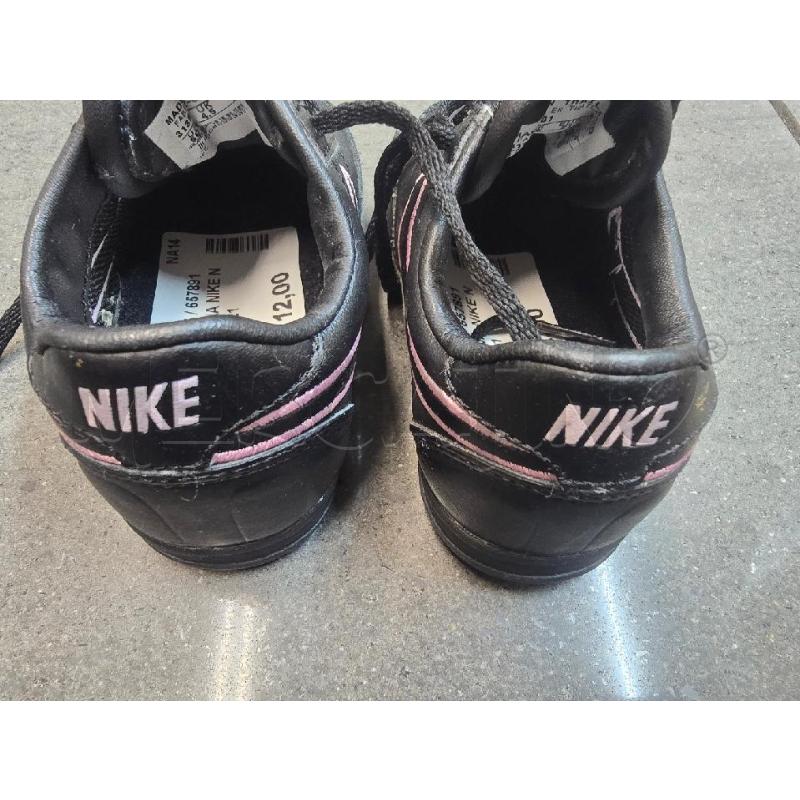 SCARPE BAMBINA NIKE NERO ROSA | Mercatino dell'Usato Acerra 3